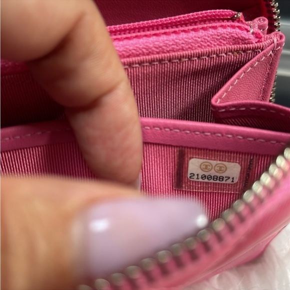 Chanel new RARE pink Ombre quilted lambskin long zippered wallet a/ pink cc ! - Picture 9 of 16